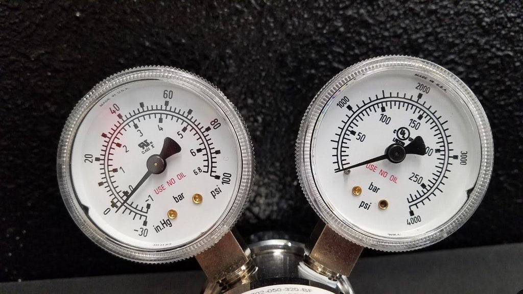 CO2 Gas Regulator with CGA-320 V4577