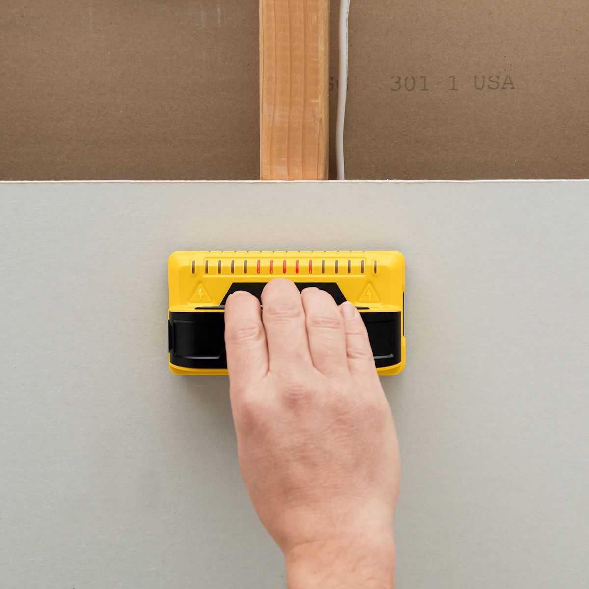 Stud Finder J3207
