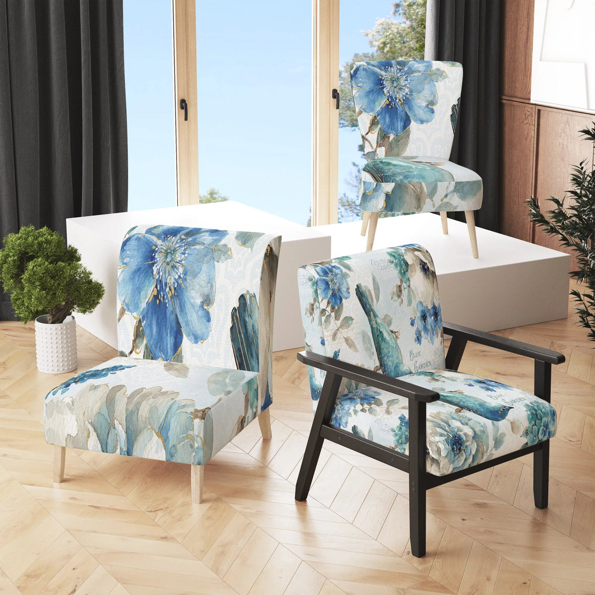 Upholstered Farmhouse Accent Chair N247