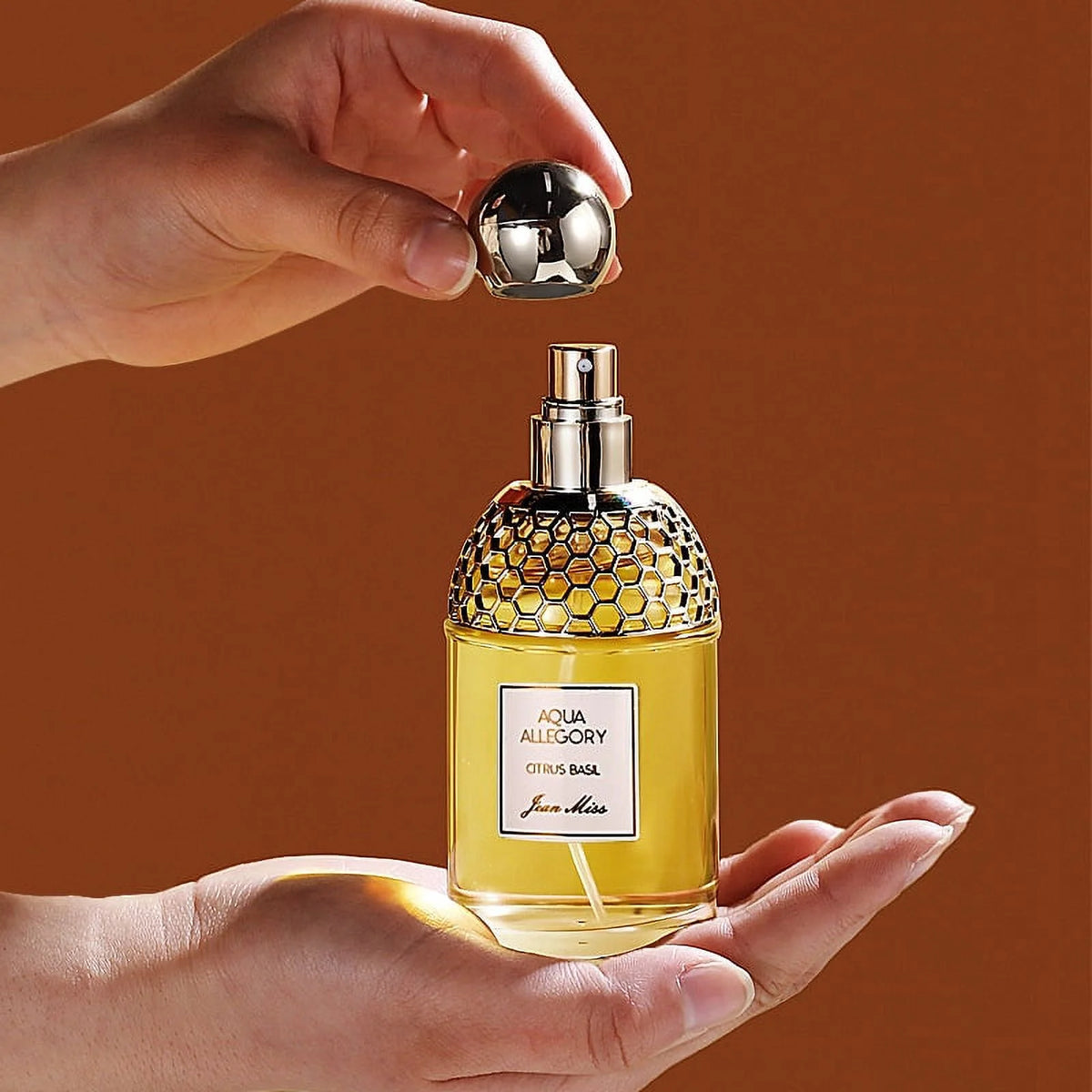 Eau De Parfum with Fresh Flower Fragrance O408165