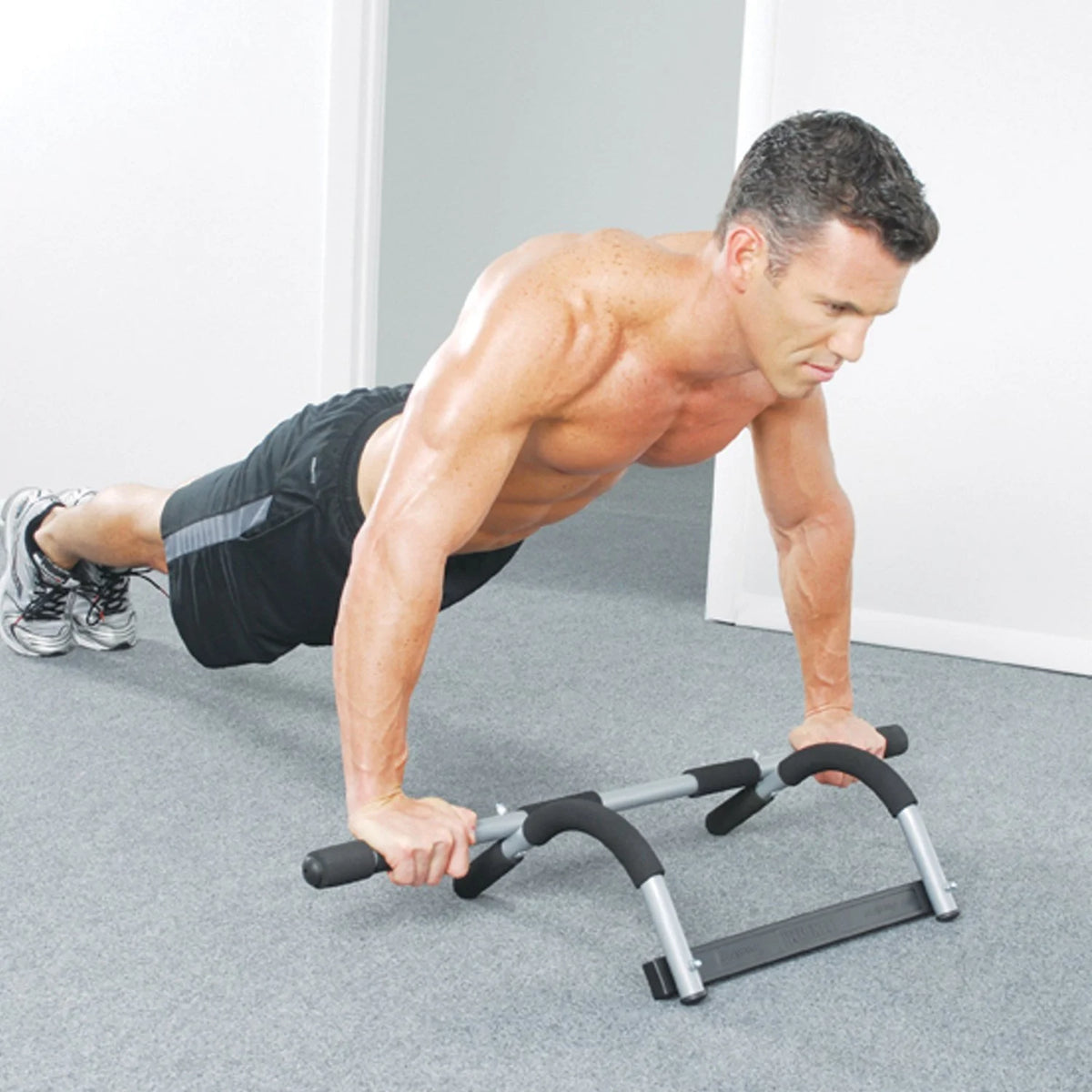 Total Upper Body Workout Bar V5043