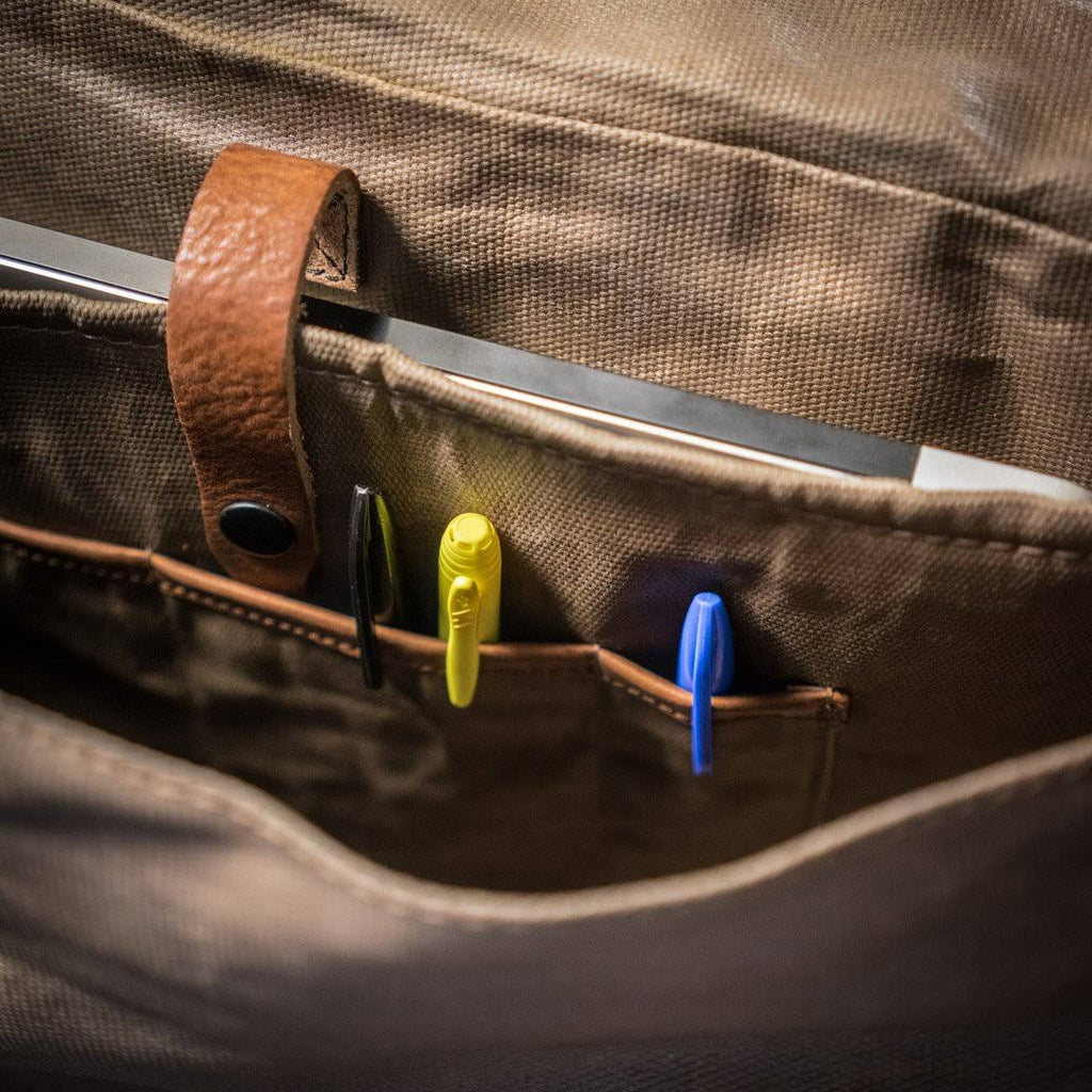 Waxed Canvas Messenger Bag G348294