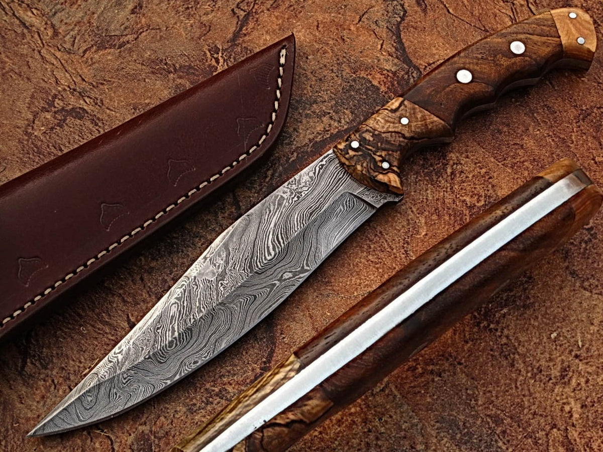 Damascus Steel Bowie Knife Y898455
