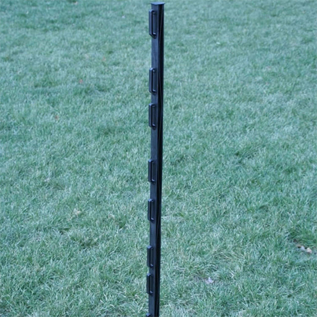 4' Step-In Fence Post, 50 Pack M850405