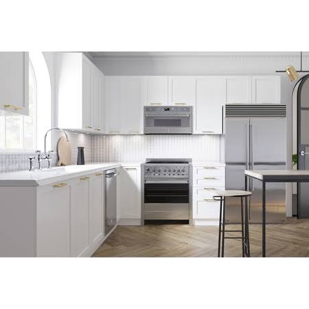 2-Door Base Cabinet in Shaker White P89633