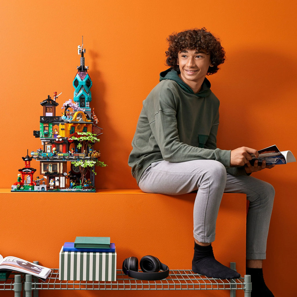 Building Toy with 19 Minifigures (5,685 Pieces) I3255