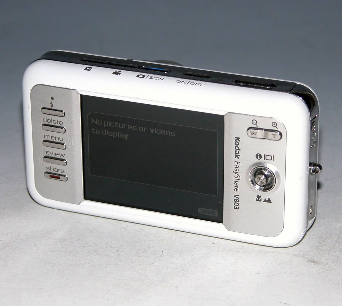 8.0MP Digital Camera R484487