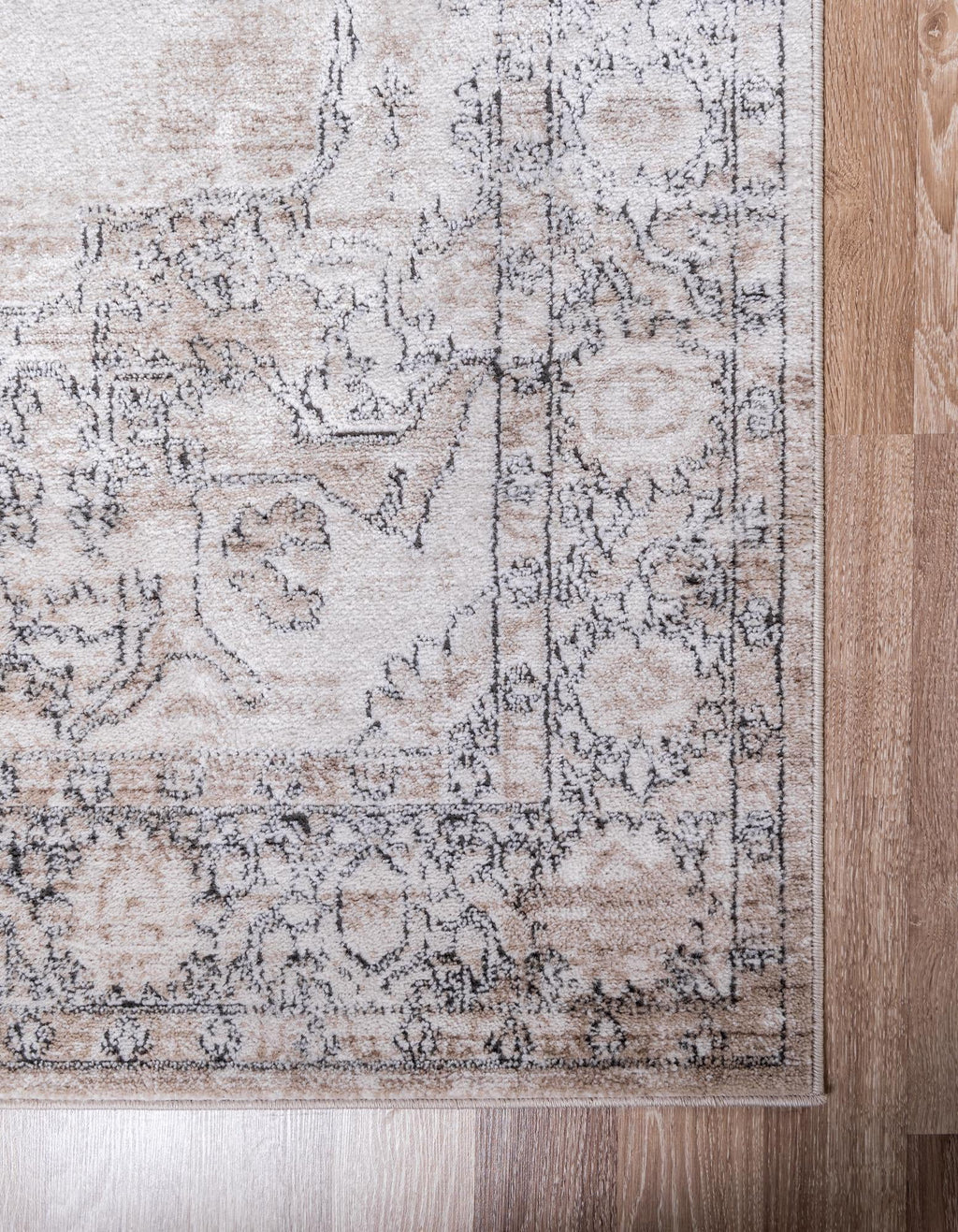 9' x 12' Ivory Low-Pile Rug U7581