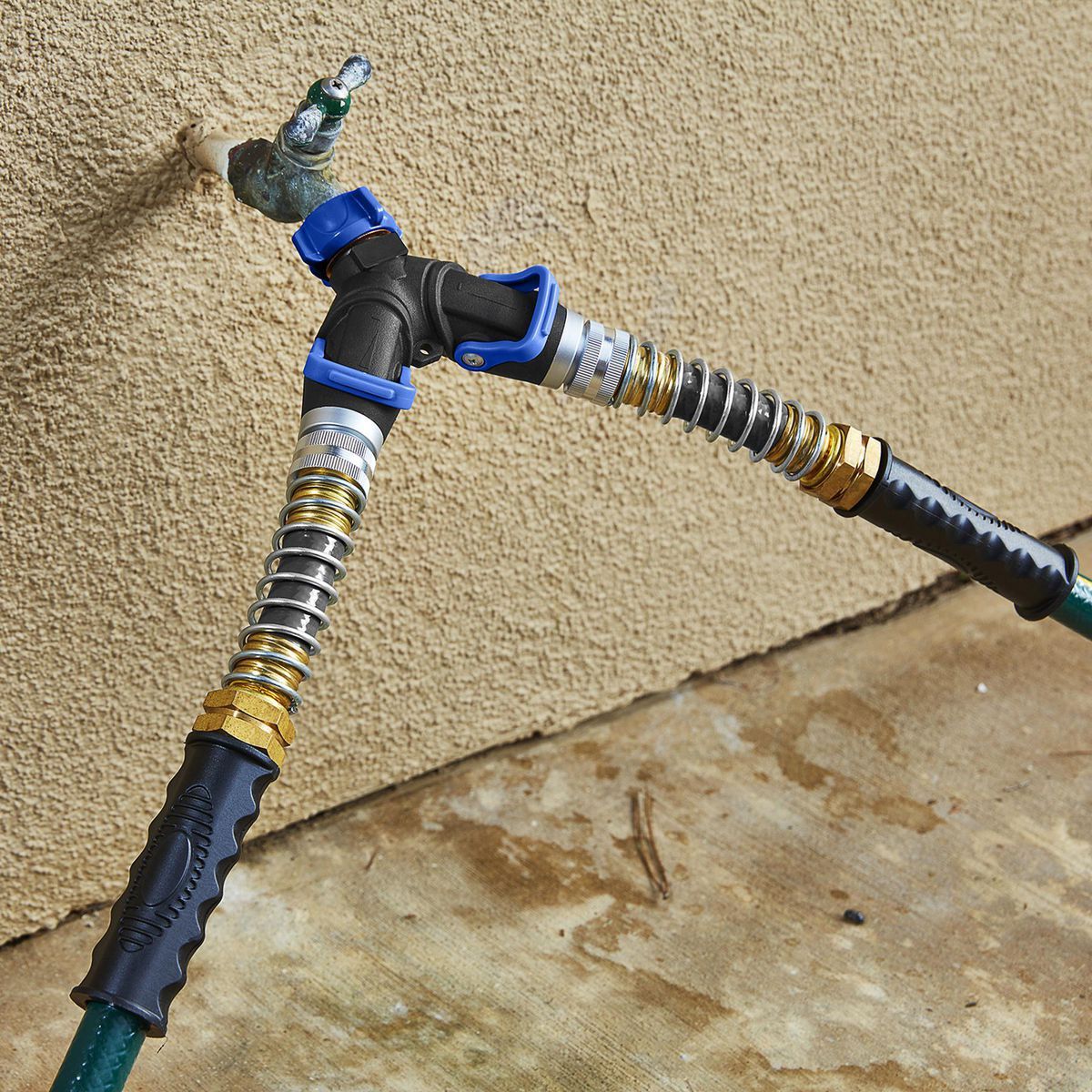 Two-Way Hose Shut-off Adapter L385732