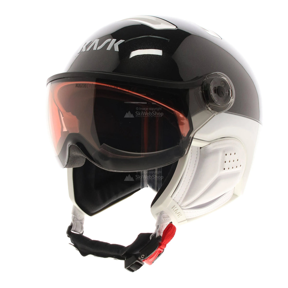 Photochromic Ski Helmet with Visor O35432