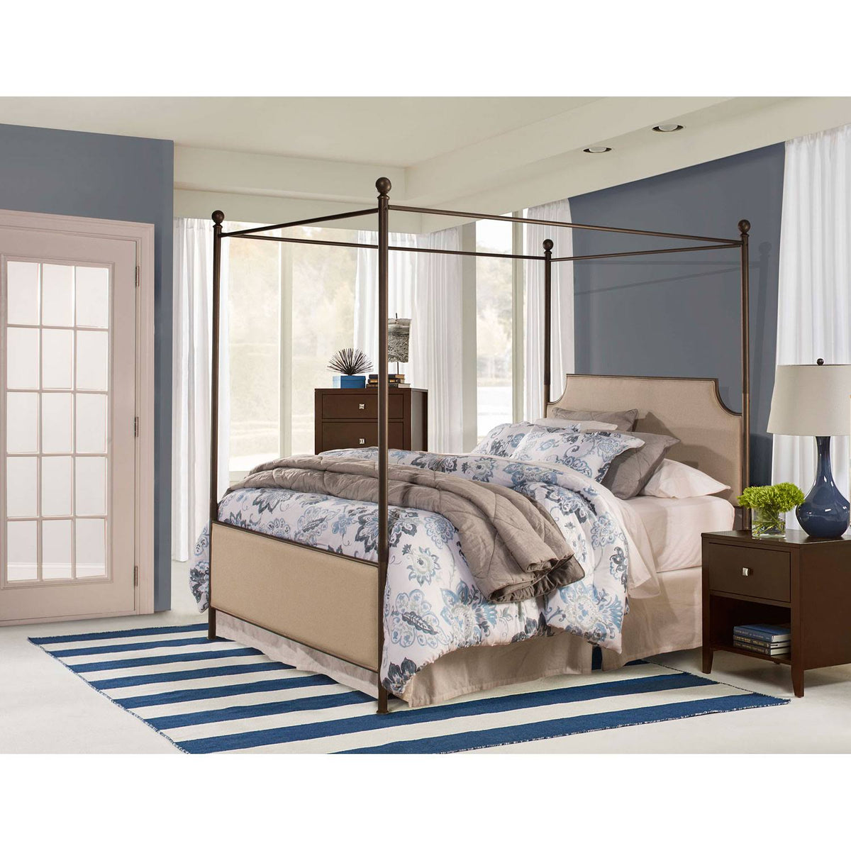 Queen Canopy Bed Set P777
