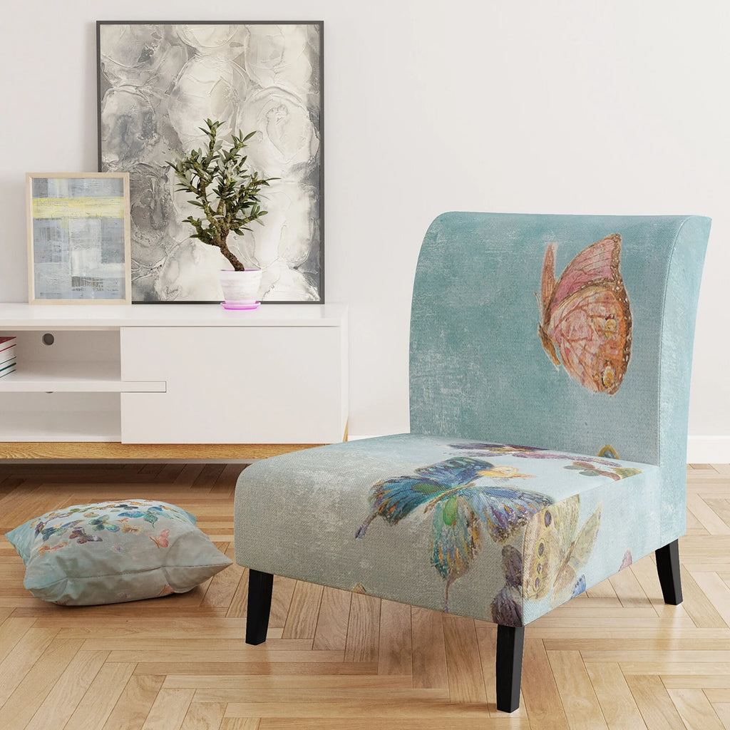 Upholstered Wildlife Accent Chair O577