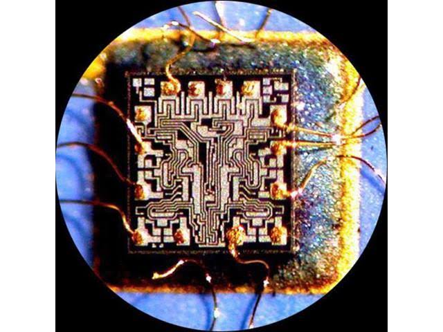 7X-90X Simul-Focal Stereo Zoom Microscope on Single Arm Boom Stand S693