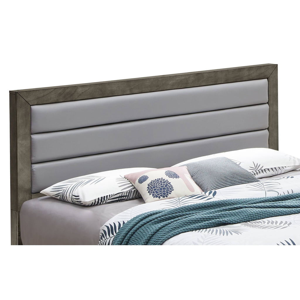 King Panel Bed in Cherry O326