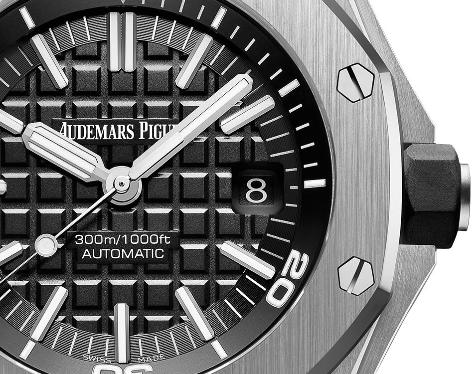 Black Dial 42mm B73274