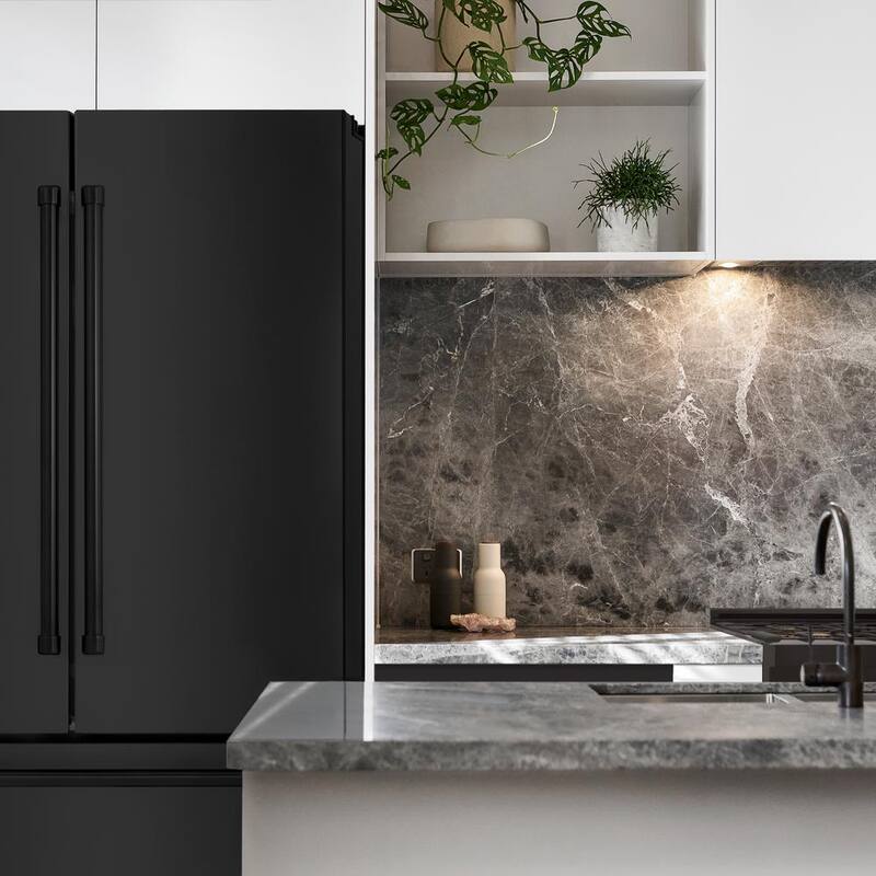 4-Door French Door Refrigerator with Internal Ice Maker S9592