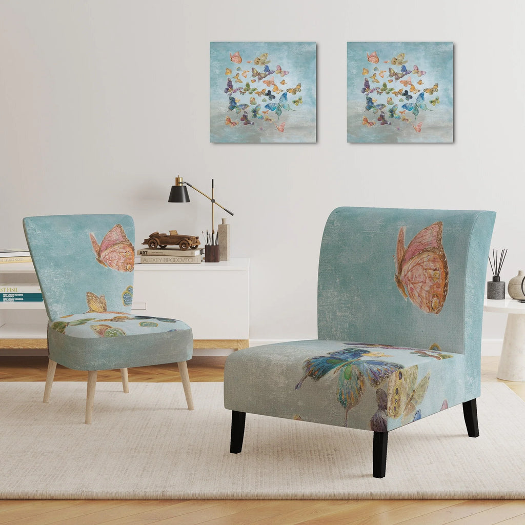 Upholstered Wildlife Accent Chair O577