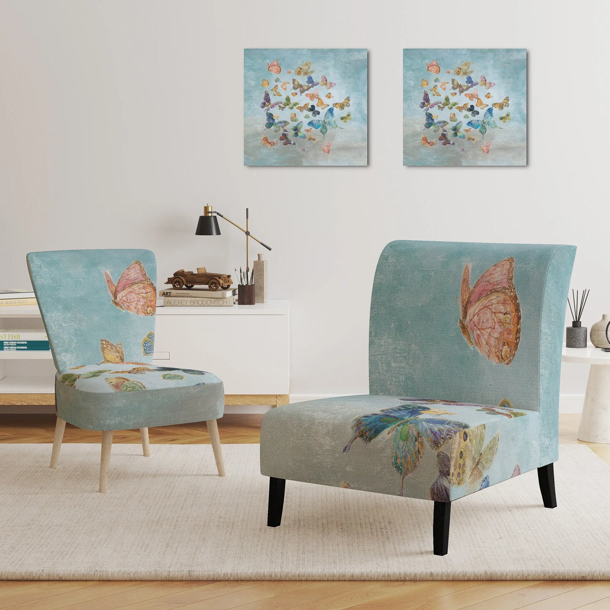 Upholstered Wildlife Accent Chair O577