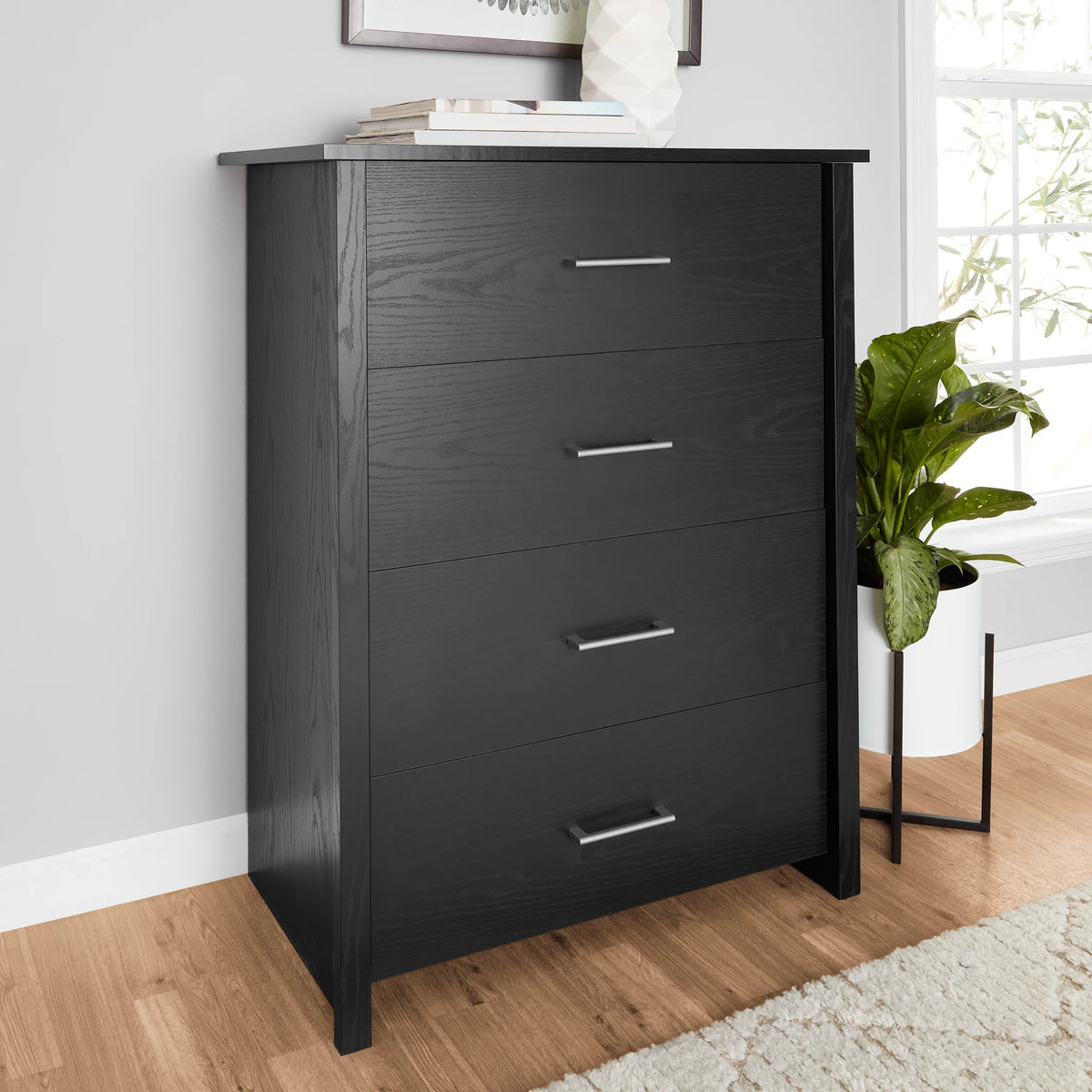 White 4-Drawer Dresser R34036