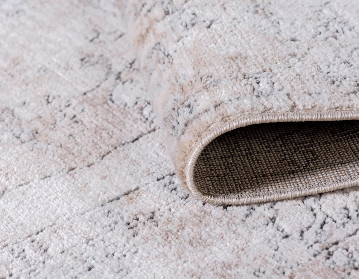 9' x 12' Ivory Low-Pile Rug U7581