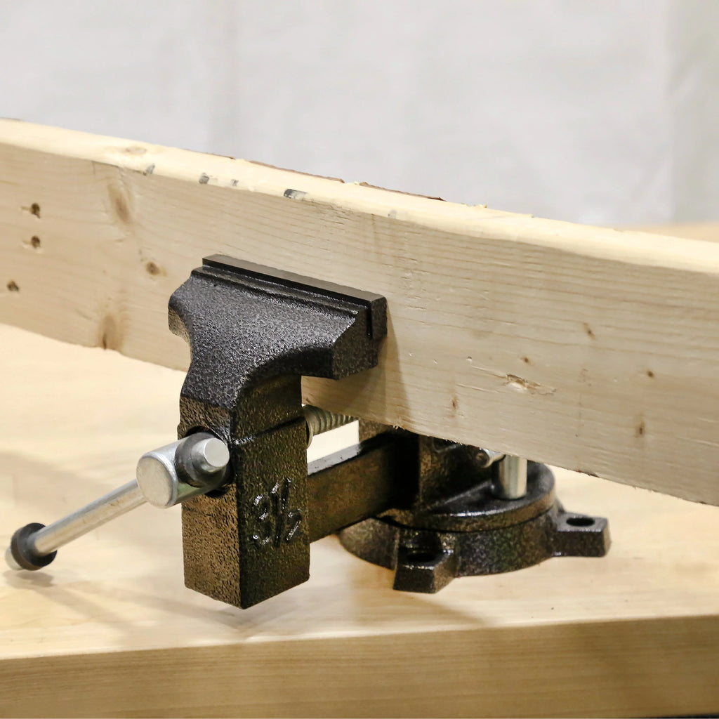 3-1/2-Inch Light-Duty Vise F471